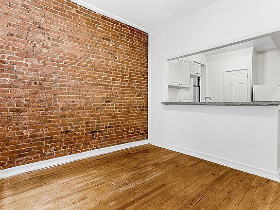 2nd image of 206 W 88th St APT 2