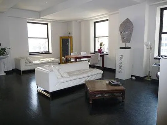 Rented by siso Sales Group | media 18