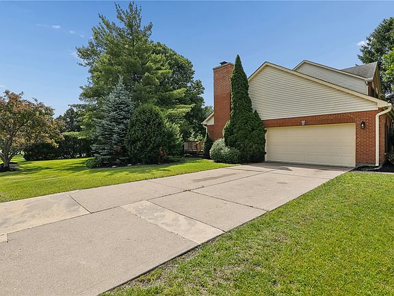 3rd image of 5641 Heron Dr