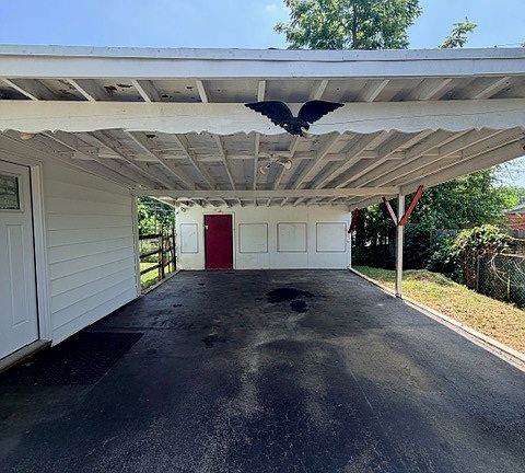 5th image of 2303 Katherine Ave