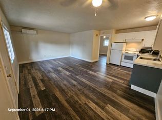 130 NE 6th St APT 15, Bend, OR 97701