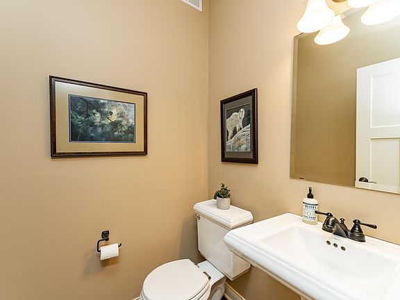 5th image of 700 Panorama Cir NW