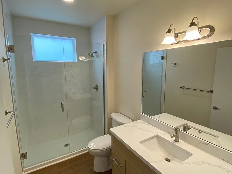 1439 NW 60th St #302BALLARD — Photo 6
