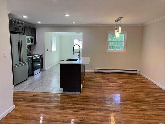 5th image of 100 Jefferson Ave