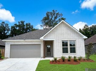 18823 Corlis Green Dr, Zachary, LA 70791