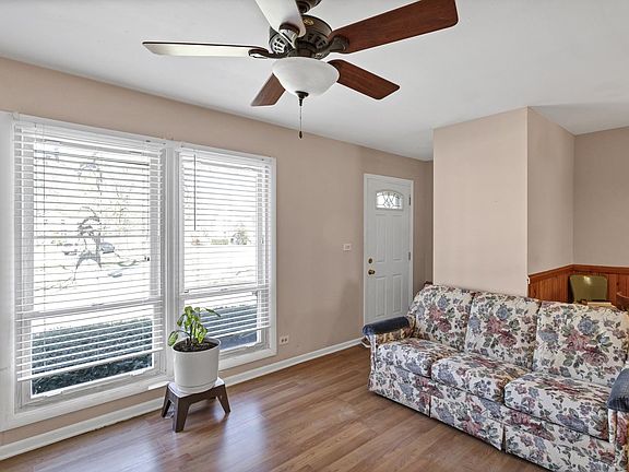 4th image of 3184 Norwood Ct