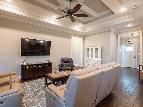 4th image of 4748 Amelia Cir