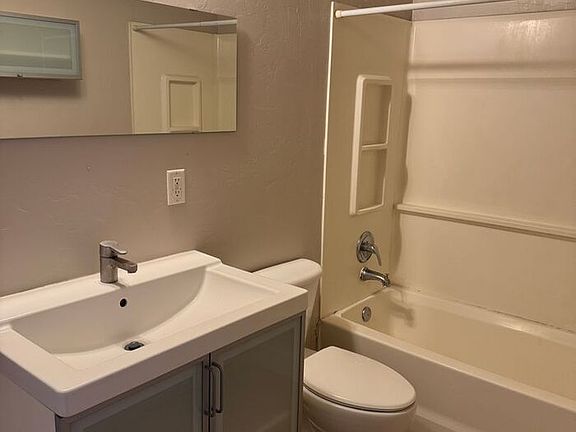 5th image of 4084 N 1st Ave #1