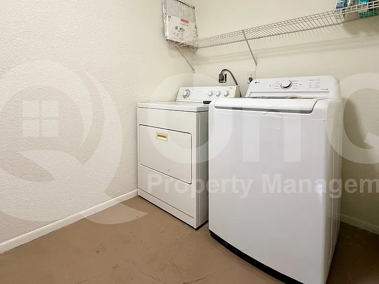 1340 N Recker Rd #245 — Photo 15