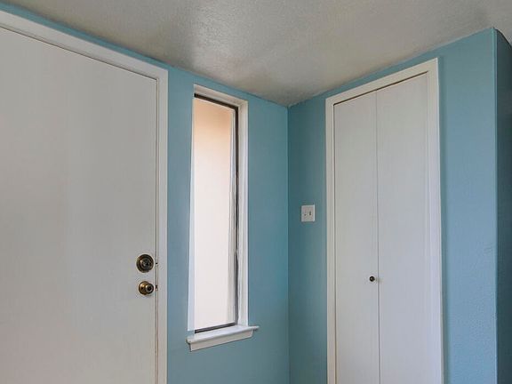 4th image of 6928 Conestoga Dr NW