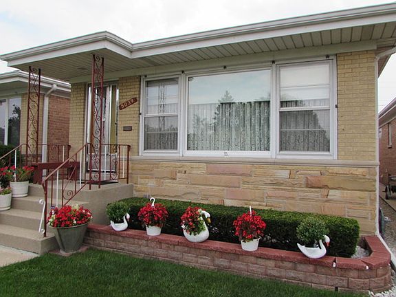 2nd image of 5039 N Oriole Ave