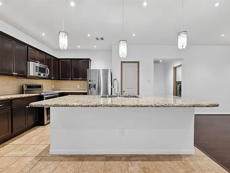 9322 Limestone Ranch Ln — Photo 16