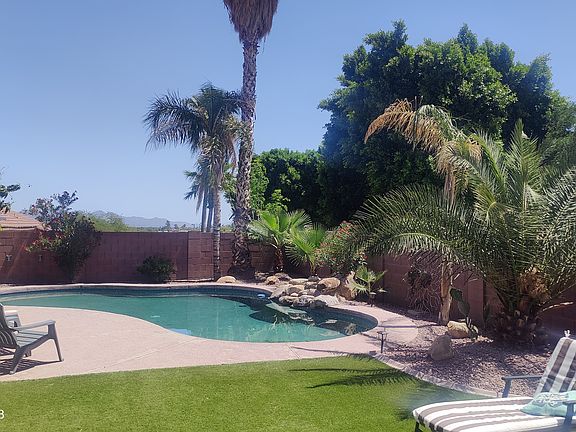 4th image of 1931 E Vista Dr