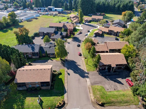 Orchard Court apartments, 1102 Orchard Ct N #B6199d5aa, Salem, OR 97303