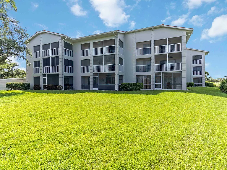 9330 Clubside Cir #3109 — Photo 17