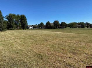 69 Prestwick Ct, Mountain Home, AR 72653