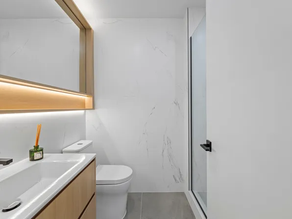 366 Harman Street image 43 of 54