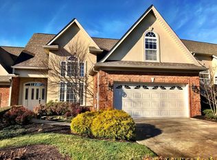 1023 Cragfont Way, Knoxville, TN 37923