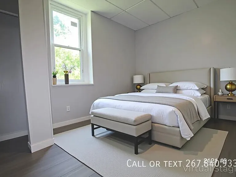 2119-2121 W 3rd St #2 — Photo 13