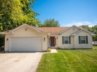 115 Columbia St NW, Poplar Grove, IL 61065