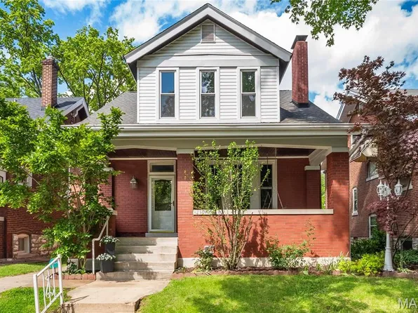 1107 Dover Pl, Saint Louis, MO 63111