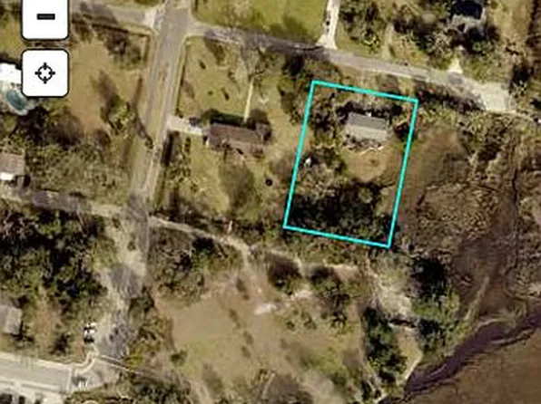 202 E Bryant St, Saint Marys, GA 31558