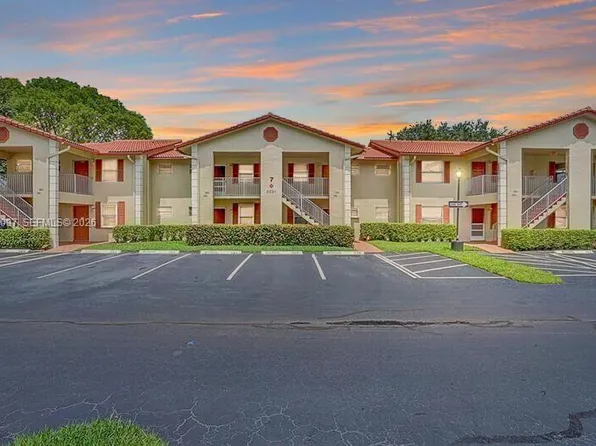 3031 Holiday Springs Blvd #205-7, Margate, FL 33063