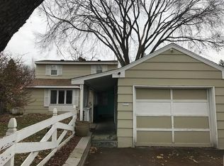 3252 Indiana Ave N, Robbinsdale, MN 55422