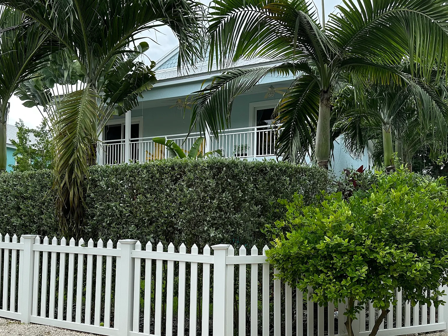 3 bed, 1400 sqft, $4,300 — Photo 2