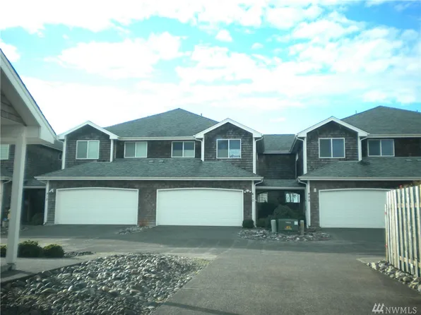 410 28th St NW, Long Beach, WA 98631