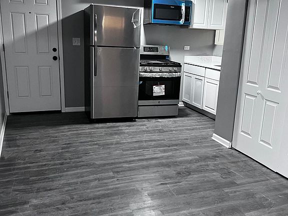 3rd image of 6248 S Honore St #B1