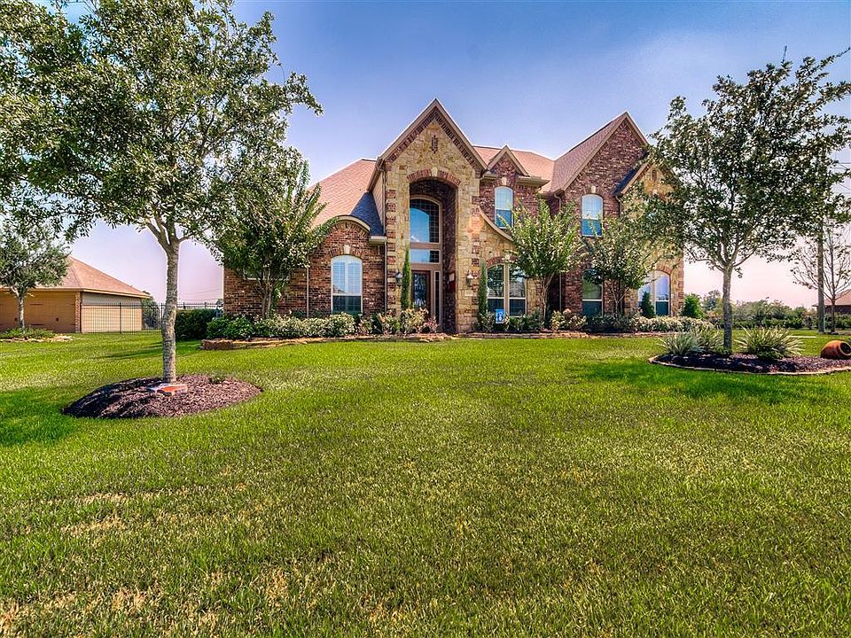 1st image of 21315 Fairhaven Creek Dr