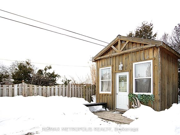 3rd image of 2046 County Road 2 Rd