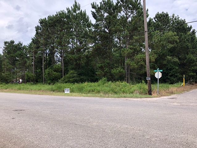 2nd image of 135 West Rd