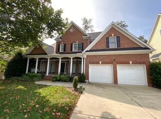 131 Barclay Valley Dr, Cary, NC 27519