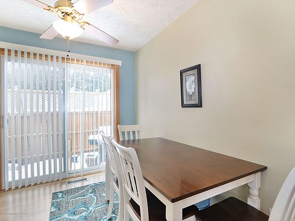 5th image of 227 Tinley Dr