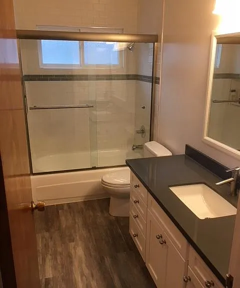 1598 Union Ave — Photo 5