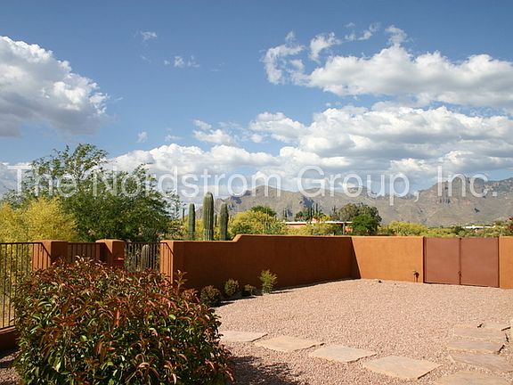 3rd image of 5704 N Williams Dr