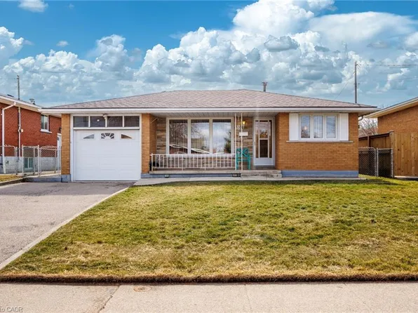 33 Orlanda Rd, Hamilton, ON L8G 2K3