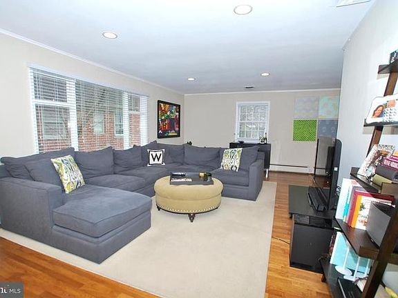 4th image of 4112 Byeforde Ct