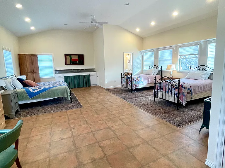 8950 W Jefferson Ave — Photo 32
