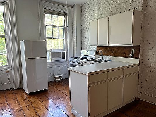 1st image of 56 Cheever Pl Floor 2