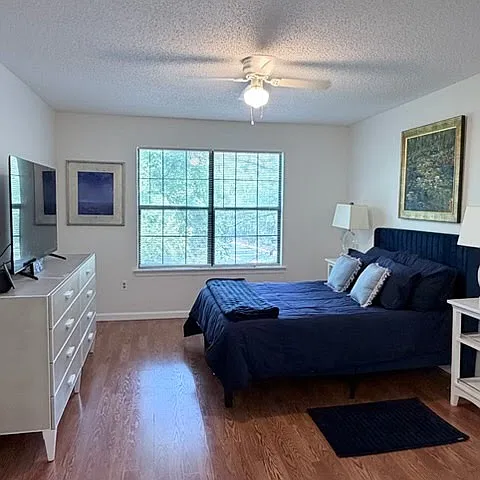 2 bed, 1180 sqft, $2,600 — Photo 3