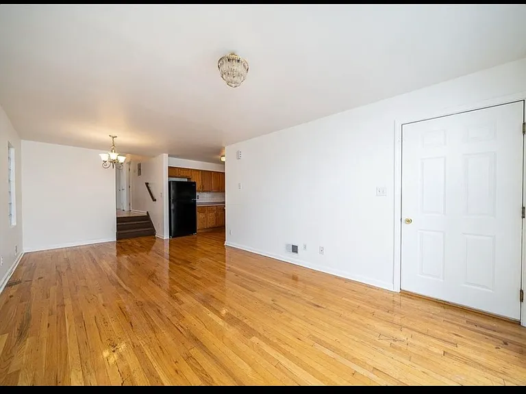 38 W 20th St #2 — Photo 6