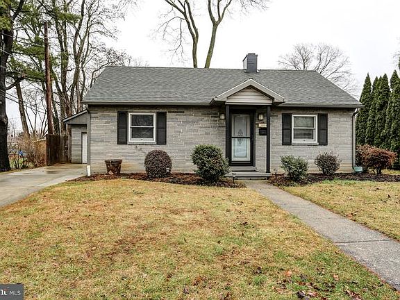 3rd image of 500 Terrace Dr