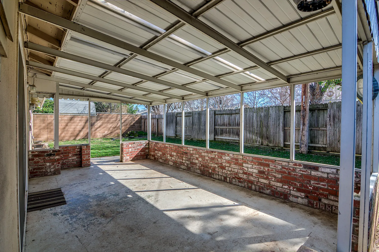 2083 Kellogg Way photo 1