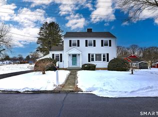 295 Wigwam Ln, Stratford, CT 06614