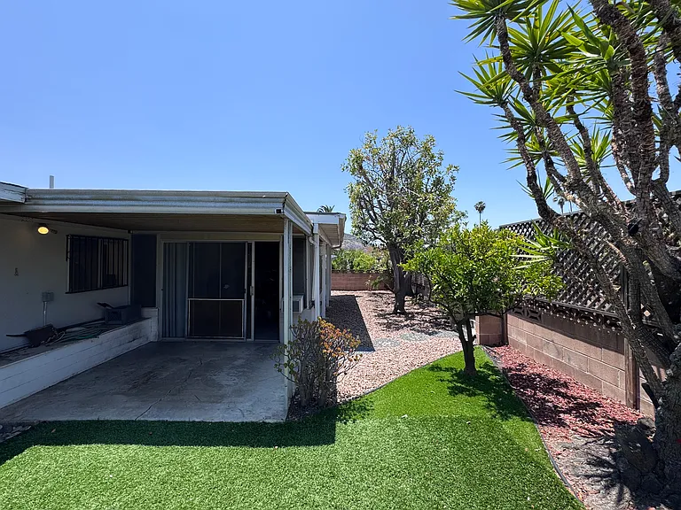 914 La Fiesta Way — Photo 25