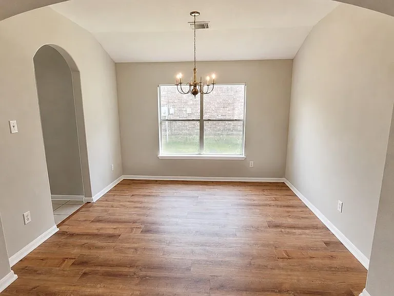 5817 Village Grove Dr — Photo 17