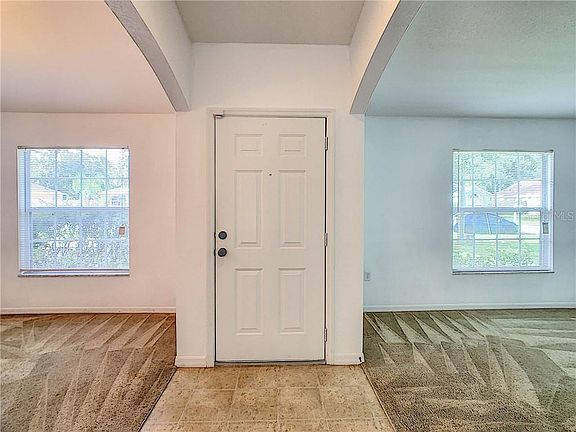 4th image of 417 Magpie Ct